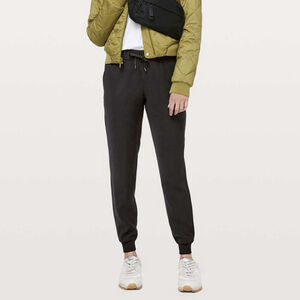 Lululemon Jogger Women's 8 Black Pants On The Fly Yoga 28” Inseam